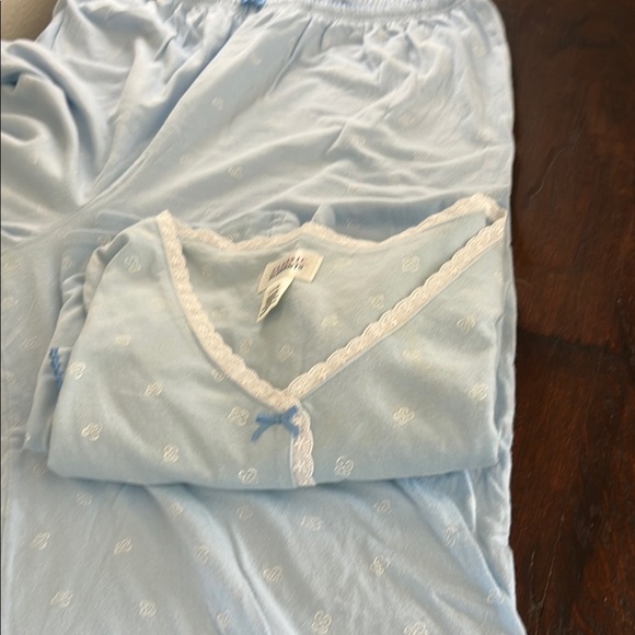 Classic Elements Blue Floral Pajama Set - Picture 16 of 16